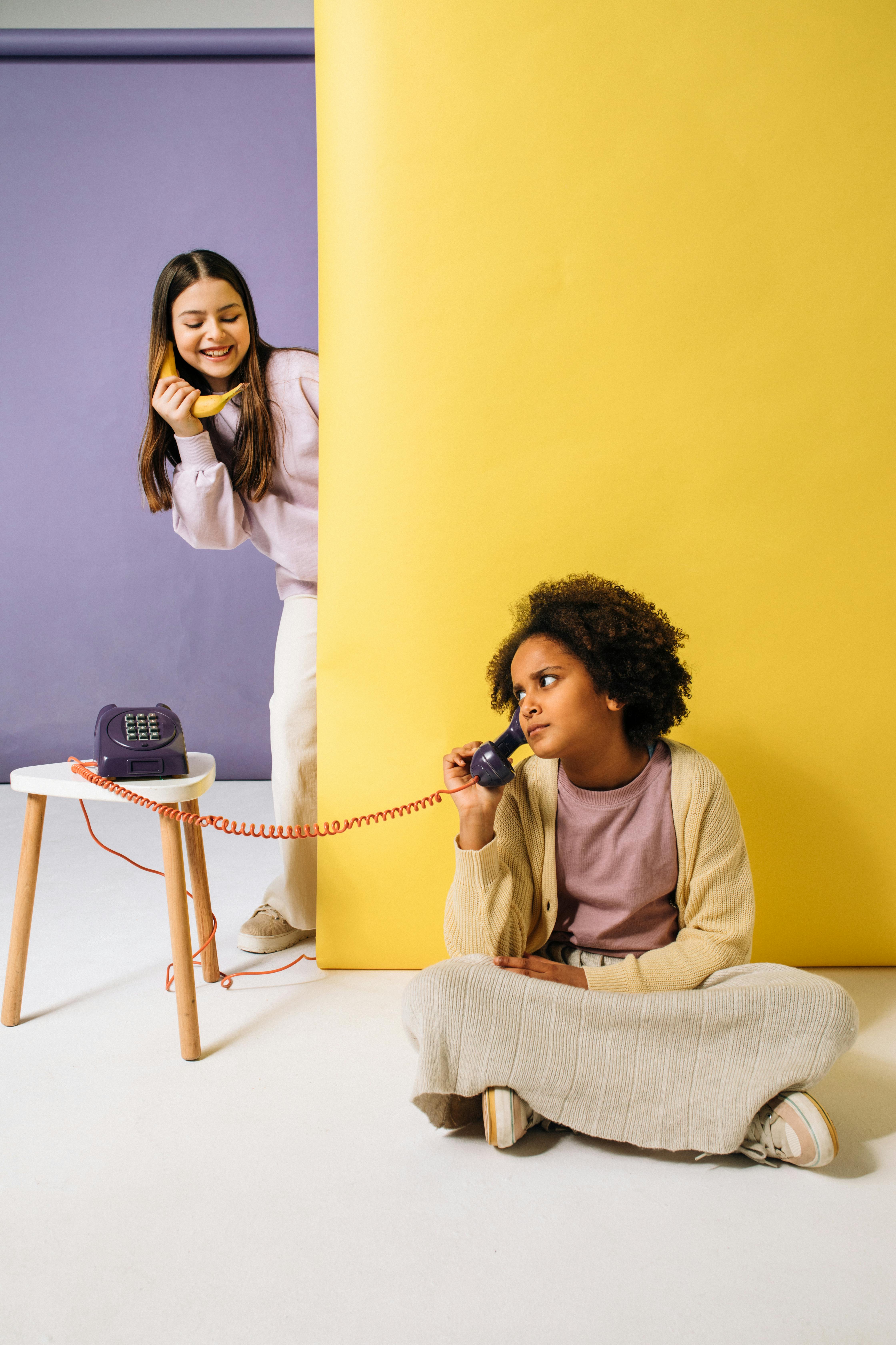 企业宣传片项目视觉图：建筑与团队工作场景